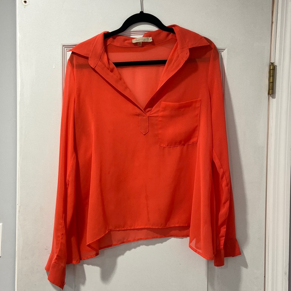 BEAUTIFUL color long sleeve blouse. Size Medium. Perfect for work or dinner!